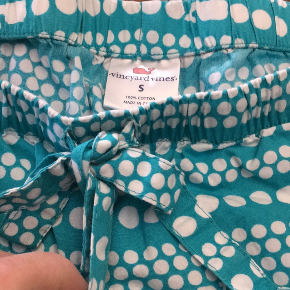 Color blue with Whale’s 🐳. Tie around waist!